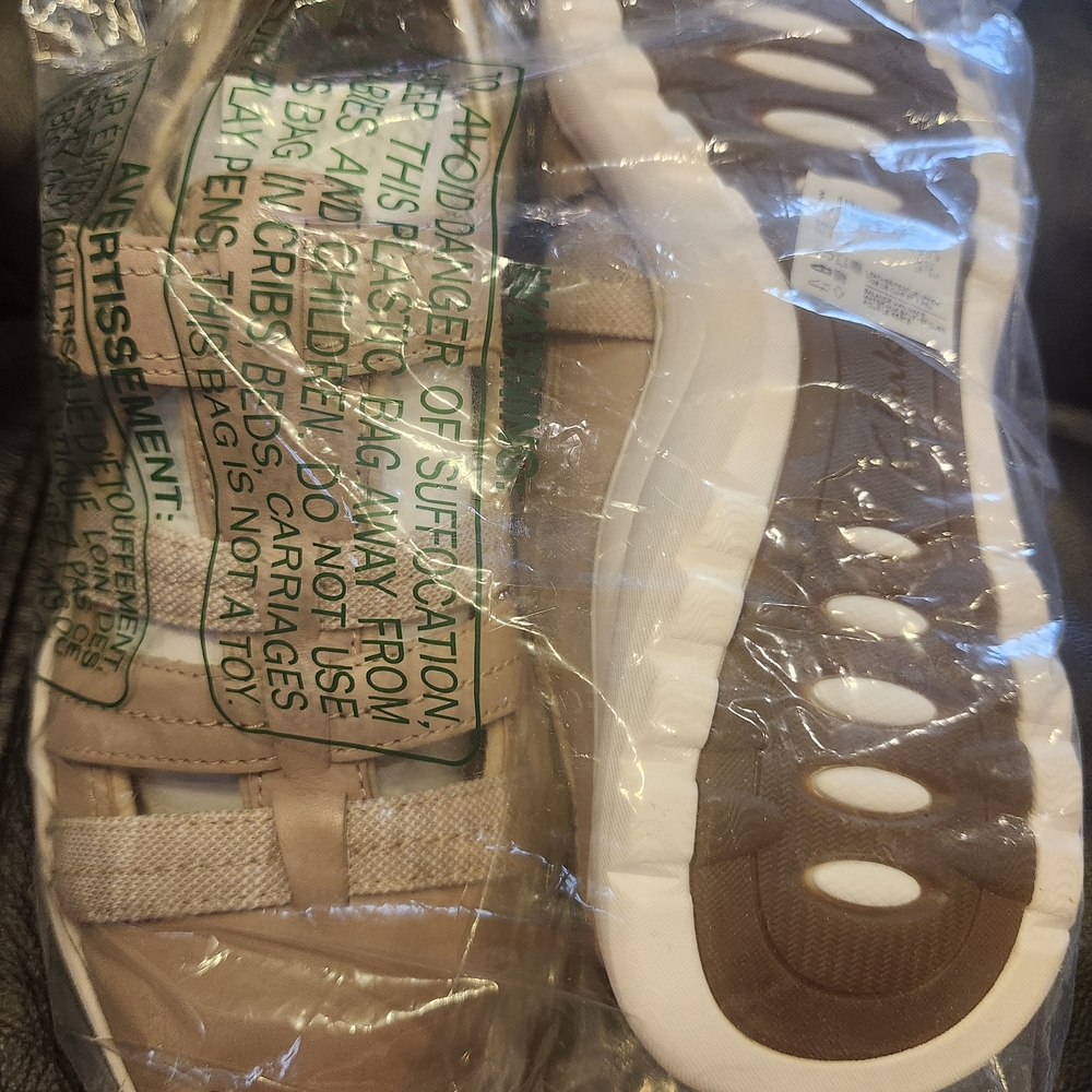 Clarks Teagan Women's Tan Sport Sandals with White Soles